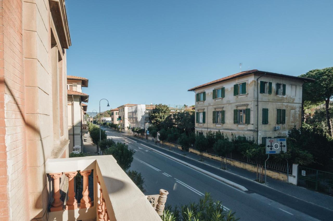 Bonanno Street Tower Free Parking Hotel Pisa Exterior photo